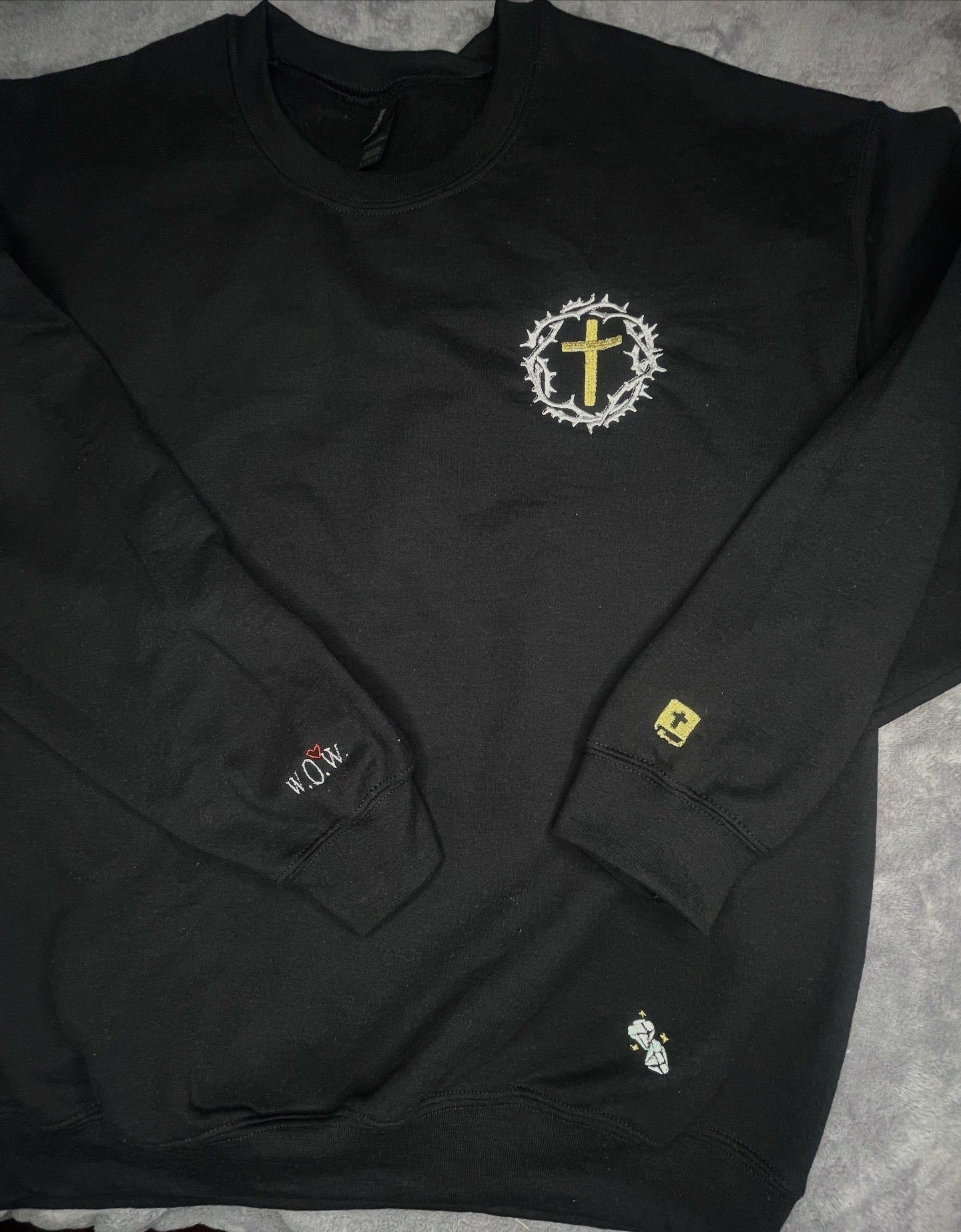 Cross CrewNeck